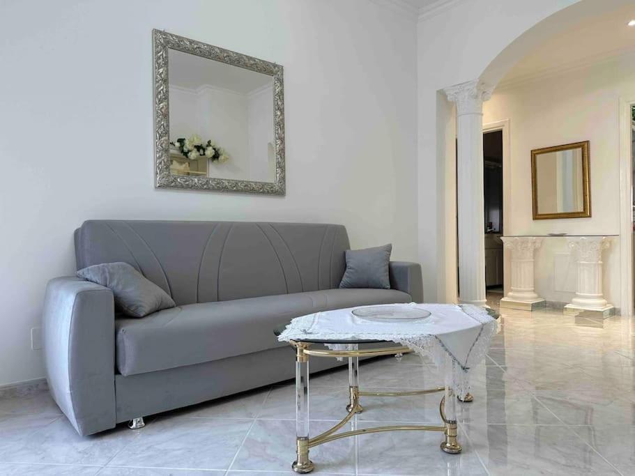 Appartement Casa Eleonora: A 5 Min Dal Mare + Free Parking à Vintimille Extérieur photo